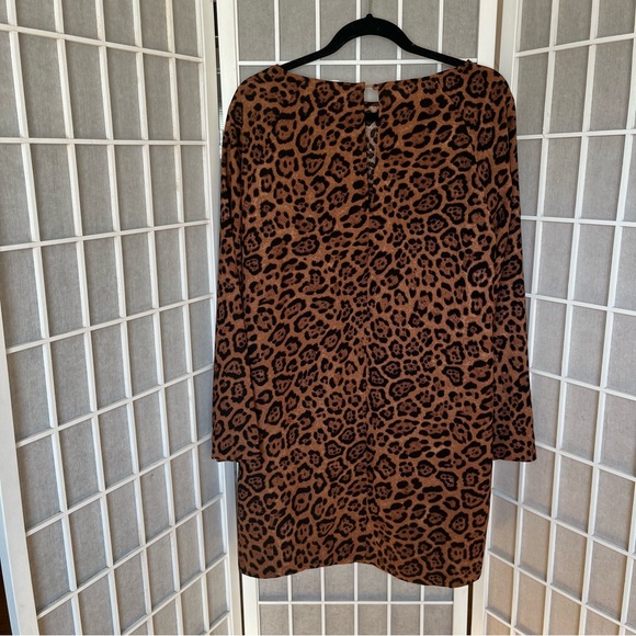 Leopard print shift dress - Picture 2 of 6